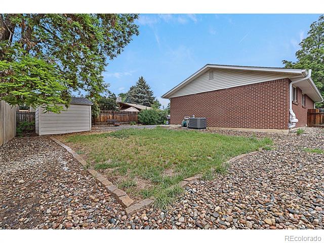 437 Fox Street