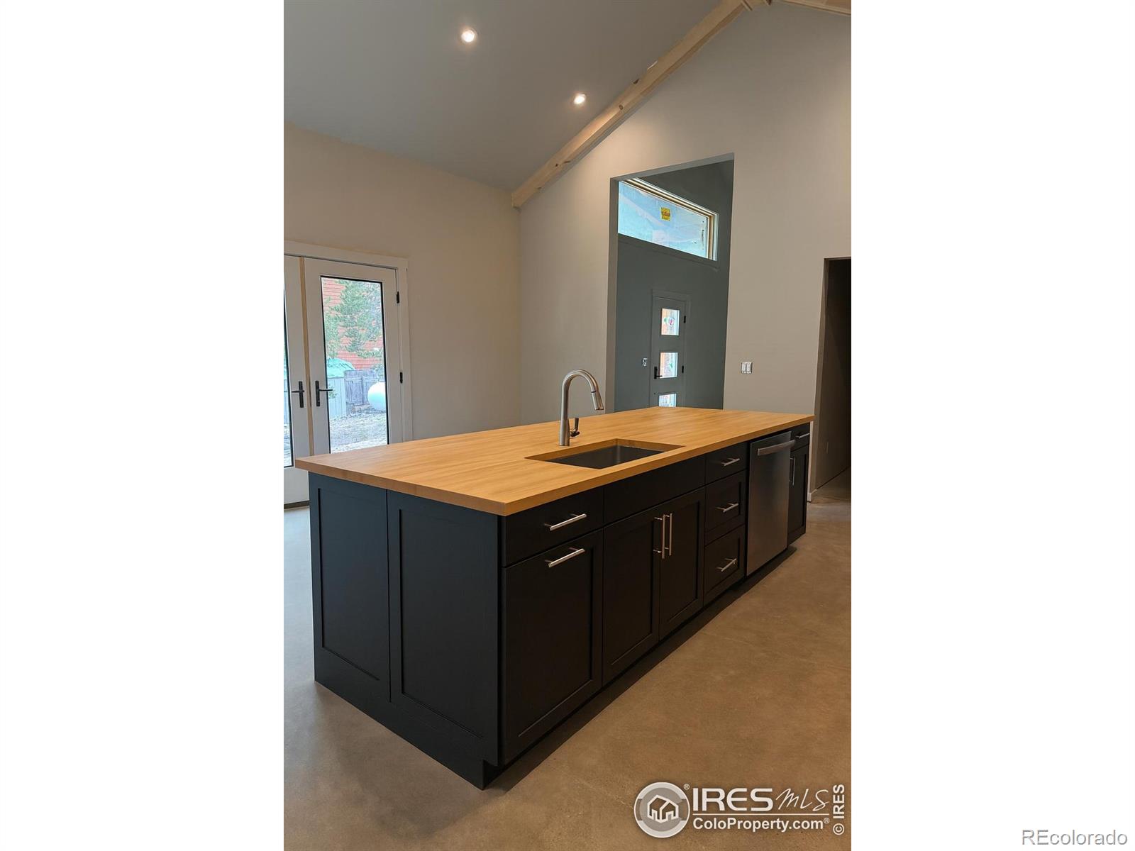 200 Severance Lodge Road