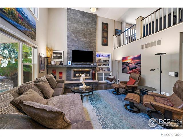9459 Oakbrush Way
