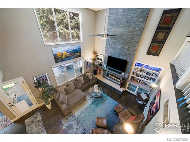 9459 Oakbrush Way