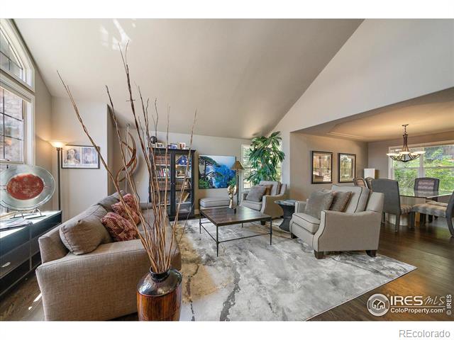 9459 Oakbrush Way