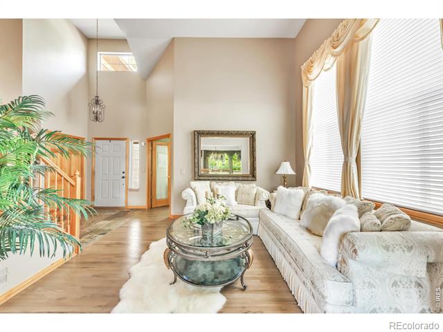 806 Bittersweet Lane