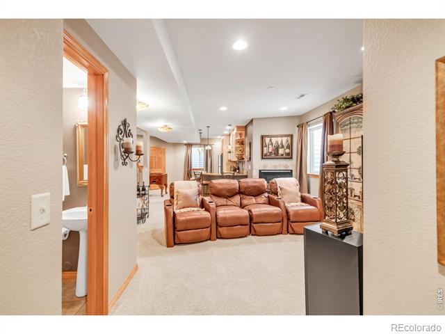 806 Bittersweet Lane