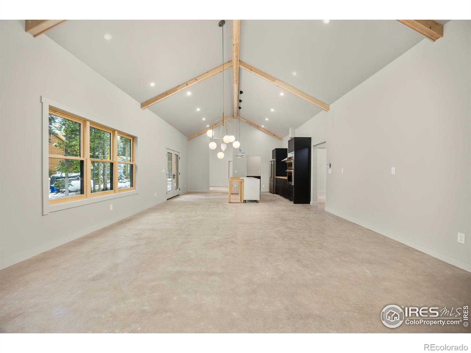 200 Severance Lodge