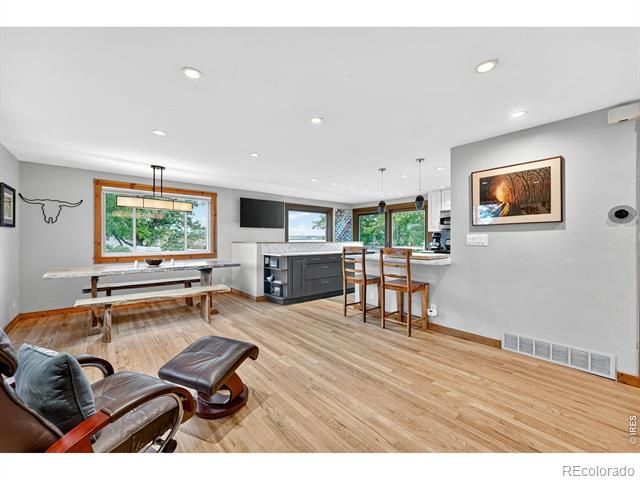 11831 Quail Road