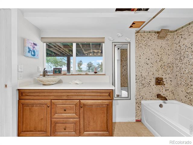 11831 Quail Road