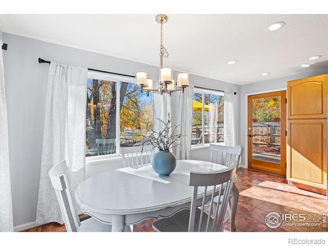 322 W Harper Street