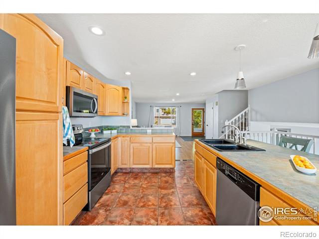 322 W Harper Street