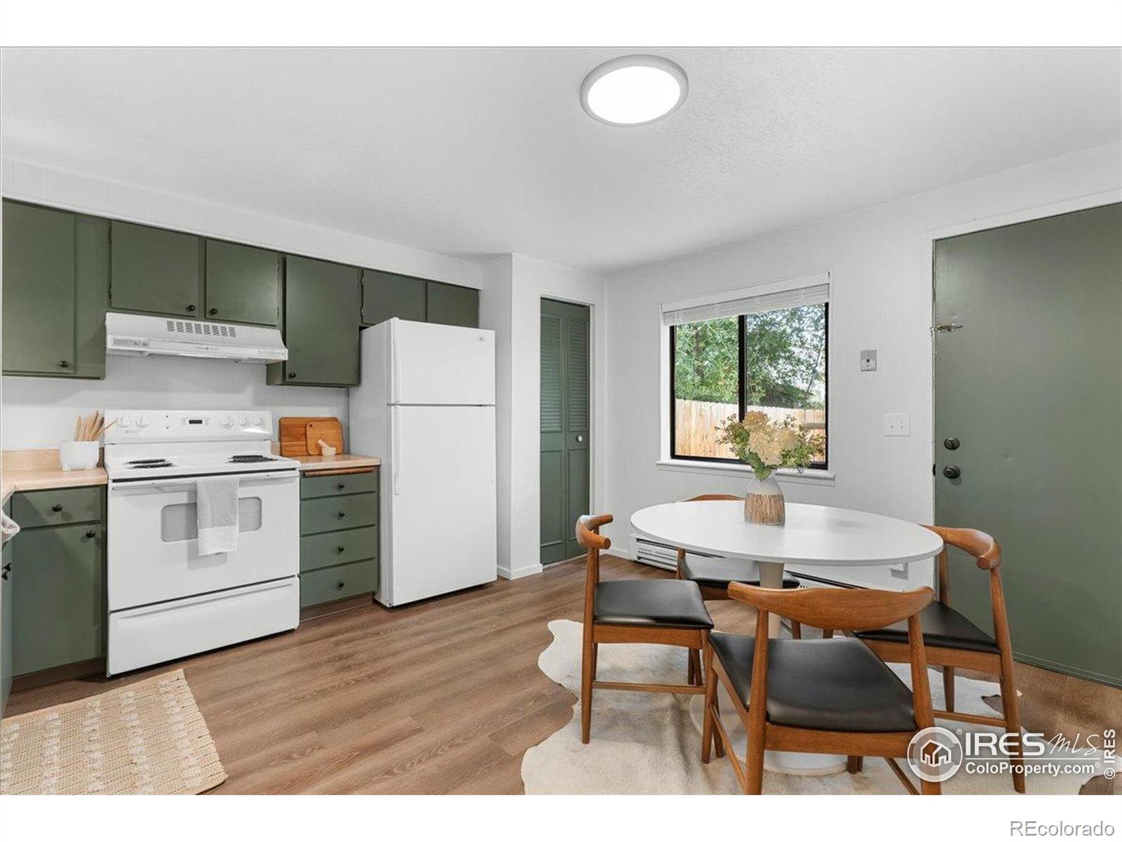 1200 Pomona Street Unit: Q & R