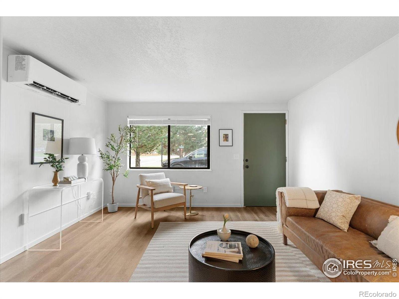 1200 Pomona Street Unit: Q & R