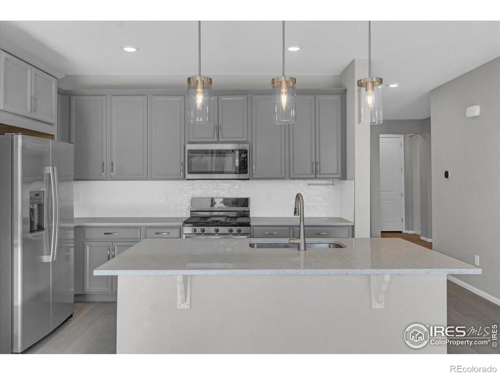 12862 Crane River Drive