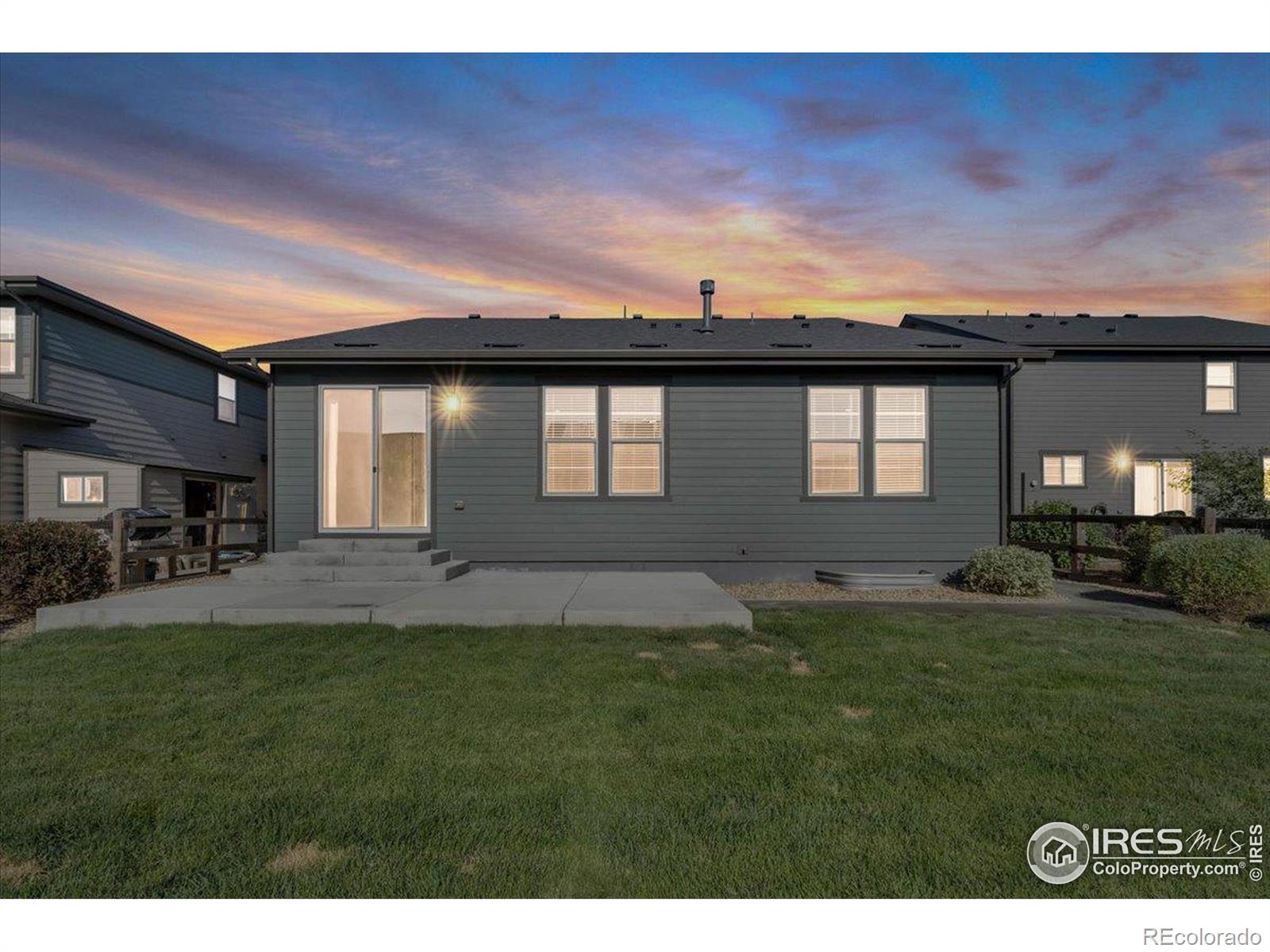 12862 Crane River Drive