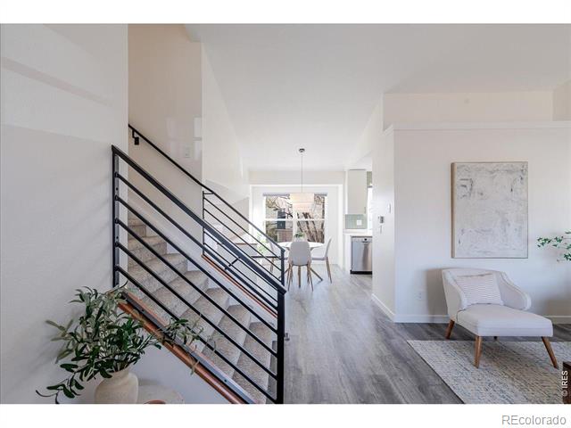 128 S Warbler Court