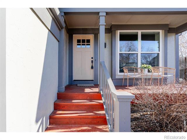 128 S Warbler Court