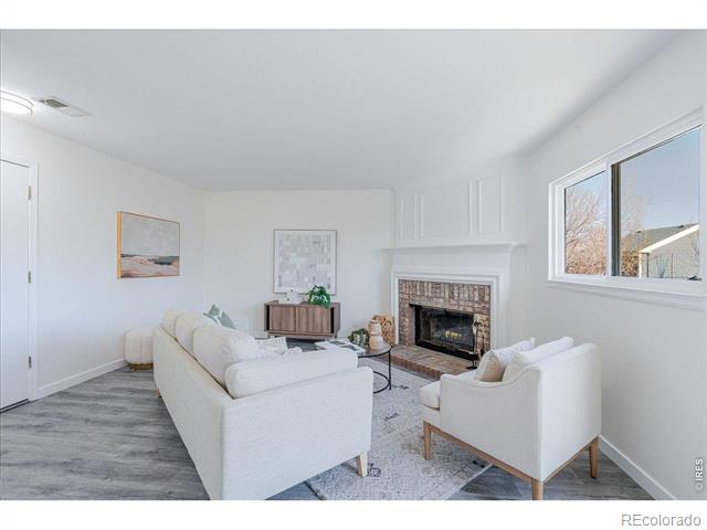 128 S Warbler Court