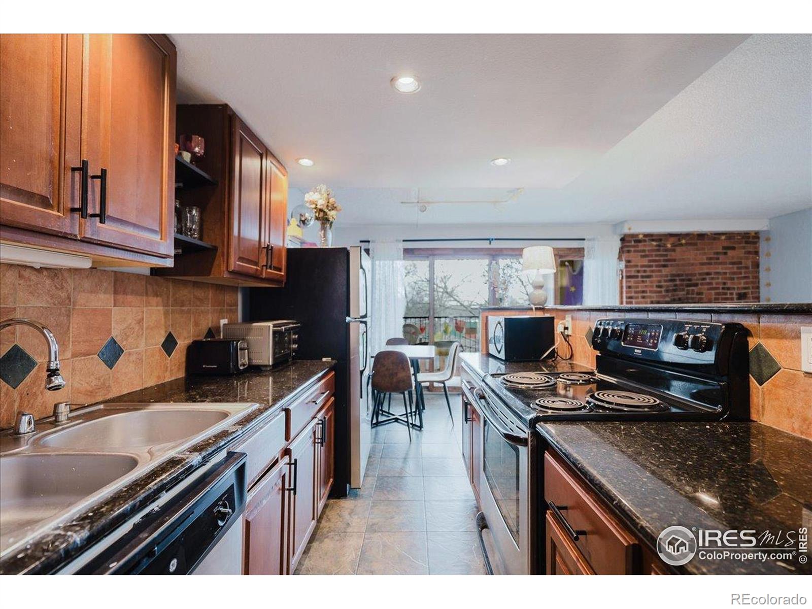 805 29th Street Unit: 402