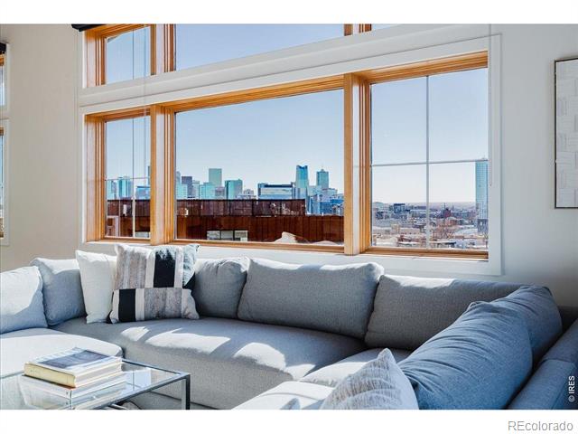 1925 W 32nd Avenue Unit: 401
