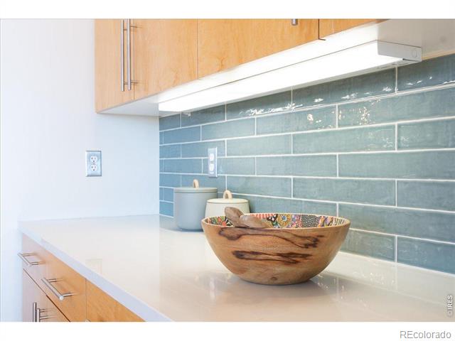 1925 W 32nd Avenue Unit: 401