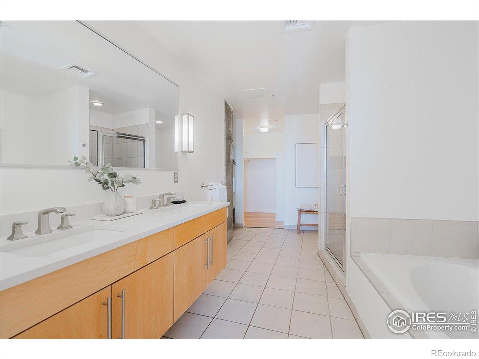 1925 W 32nd Avenue Unit: 401