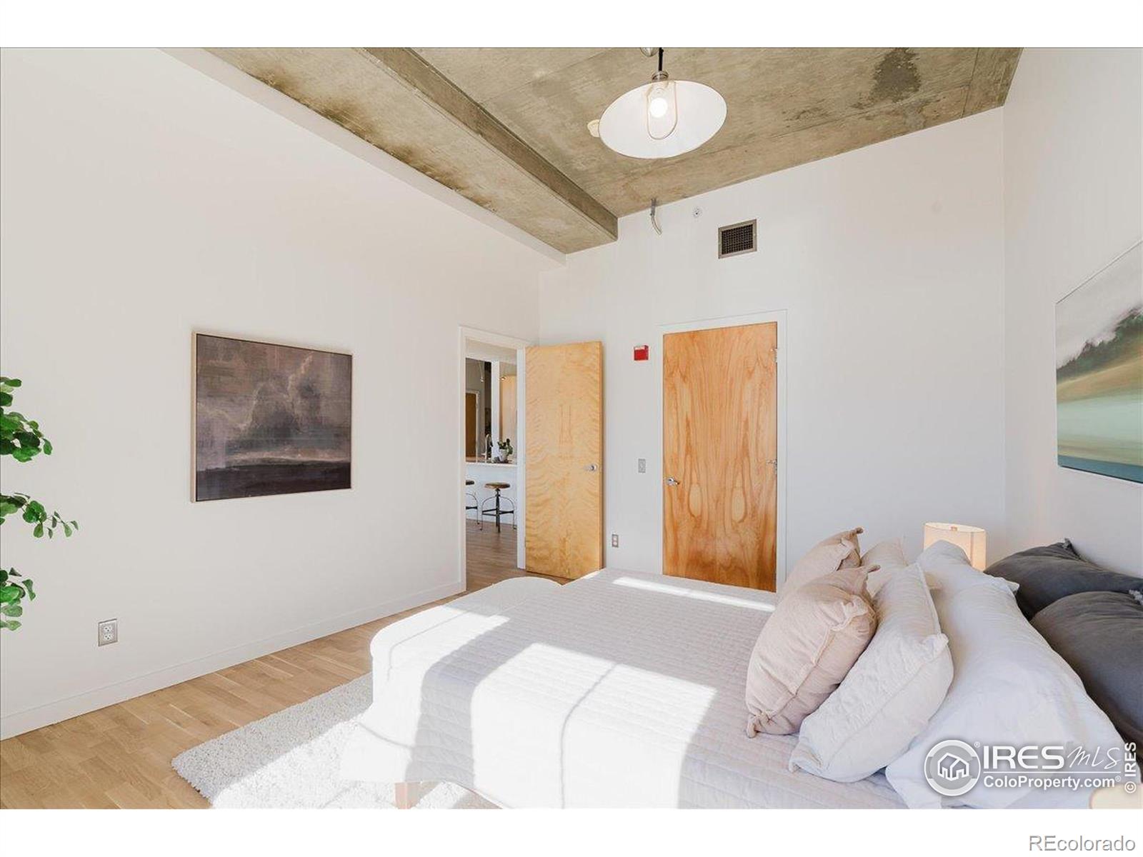 1925 W 32nd Avenue Unit: 401