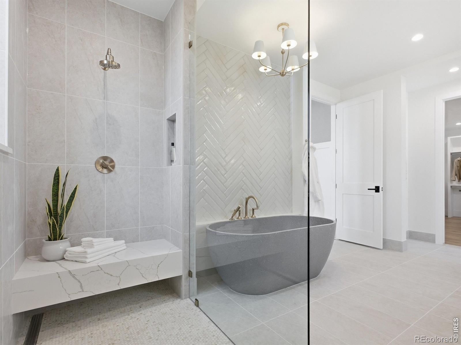 827 Trail Ridge Drive