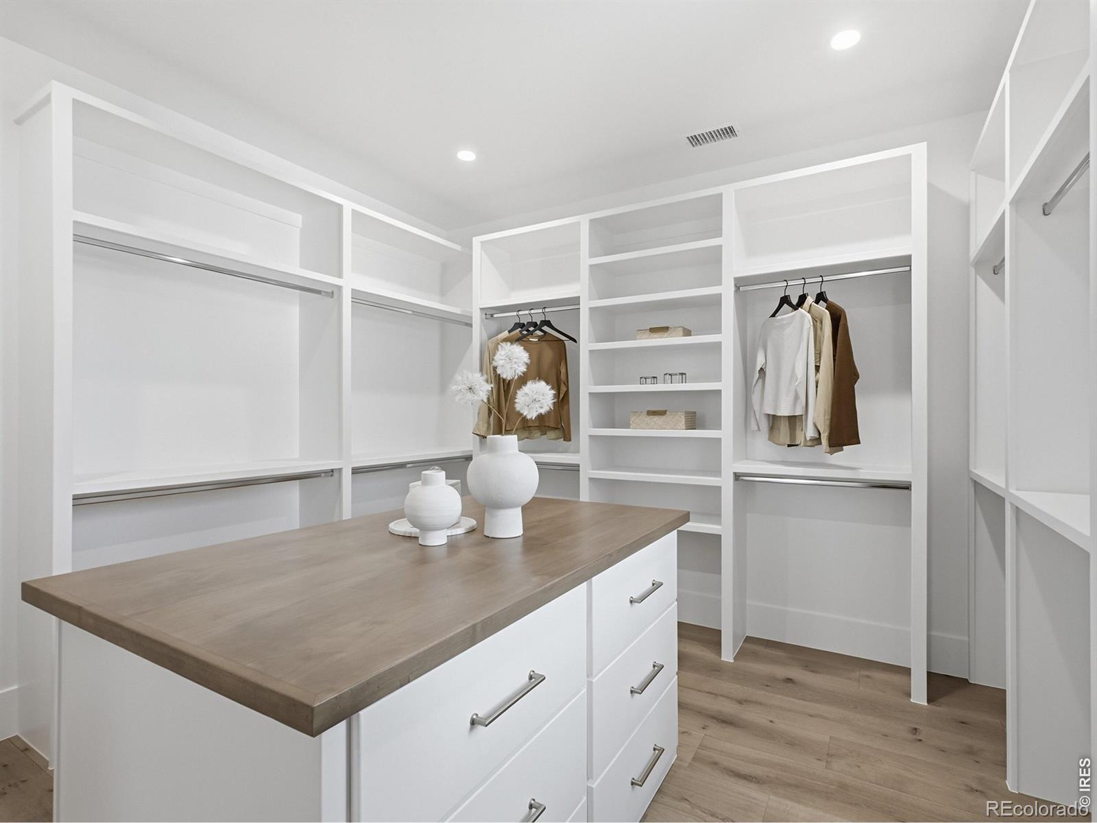 827 Trail Ridge Drive