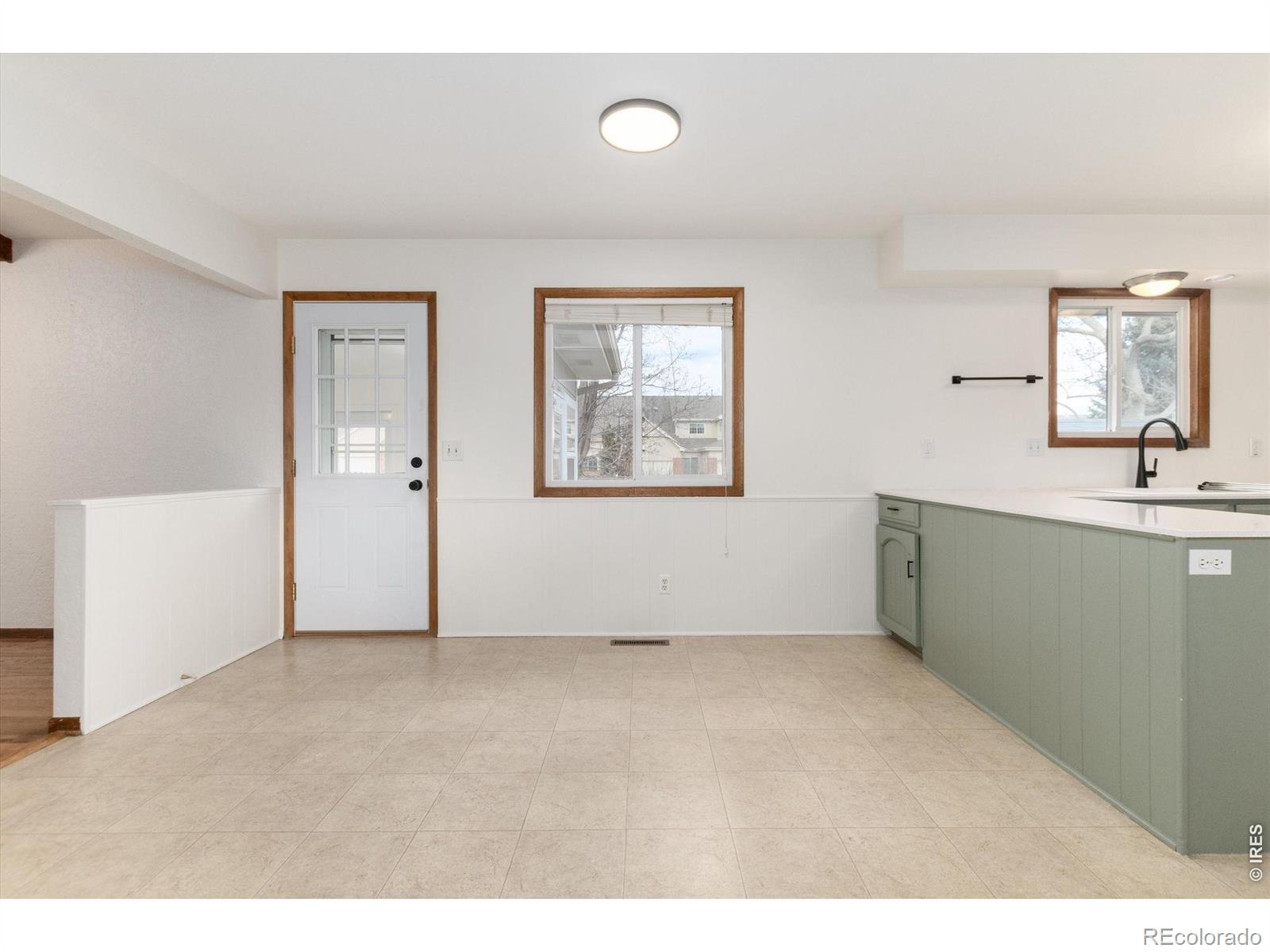 2516 Mountain View Avenue