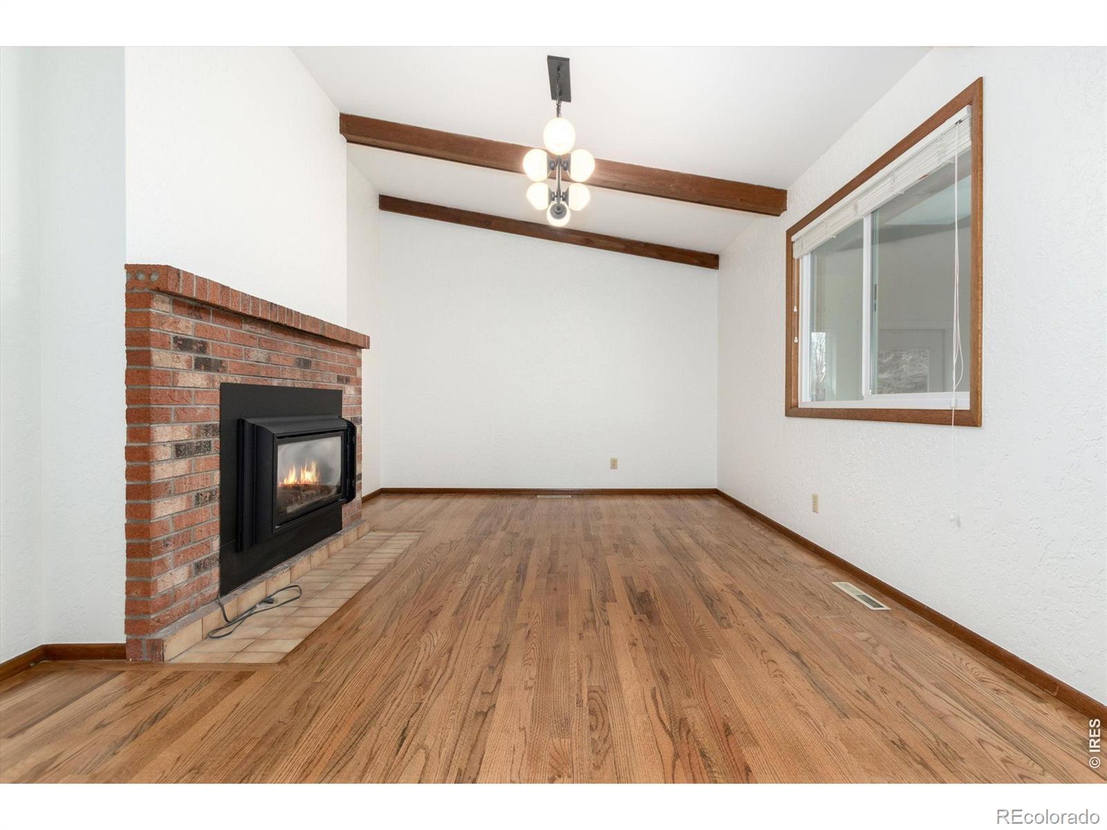 2516 Mountain View Avenue