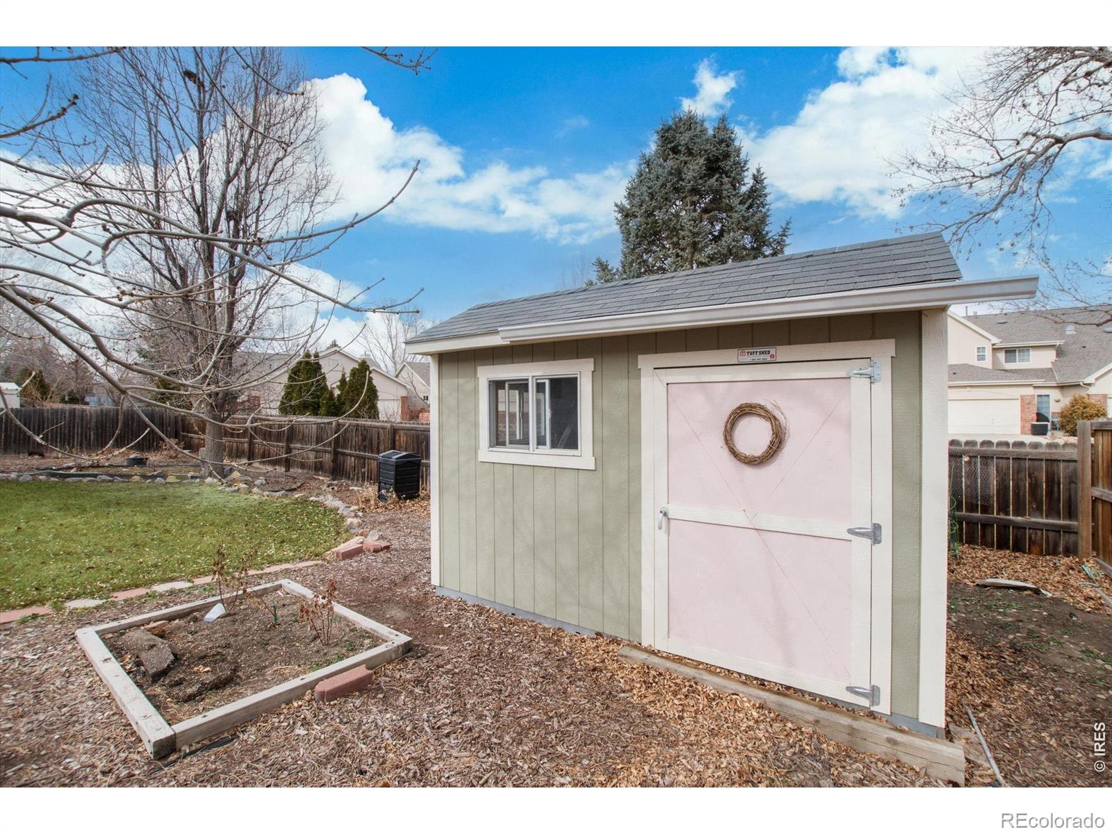 2516 Mountain View Avenue