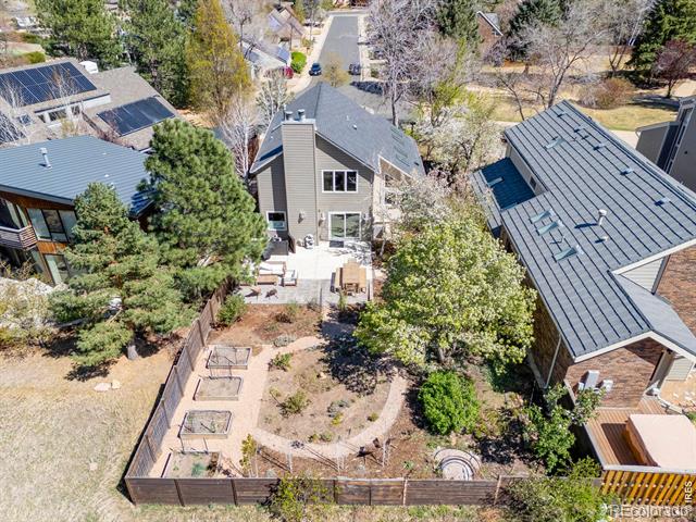 300 Oakwood Place