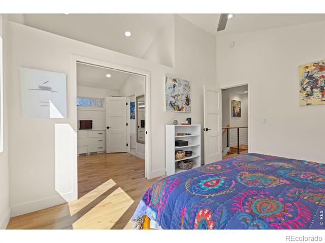 300 Oakwood Place