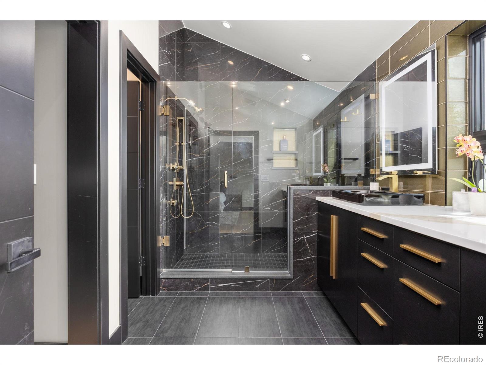 1175 Evergreen Avenue