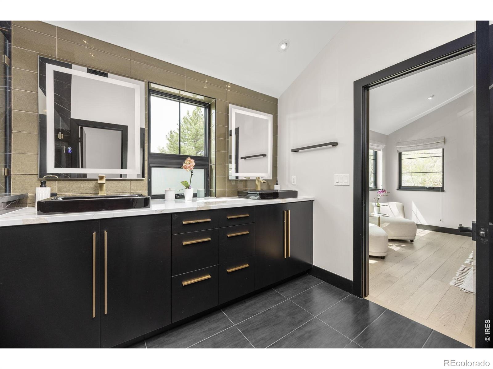 1175 Evergreen Avenue