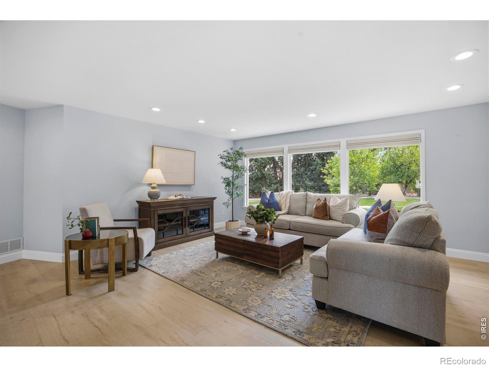 2739 Grinnell Drive