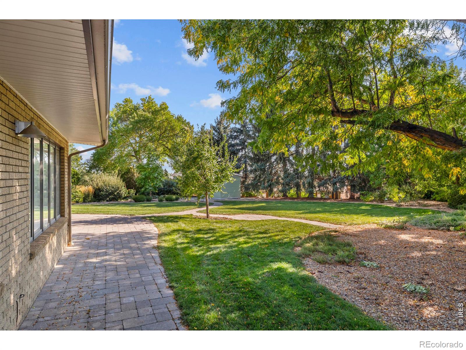 2739 Grinnell Drive
