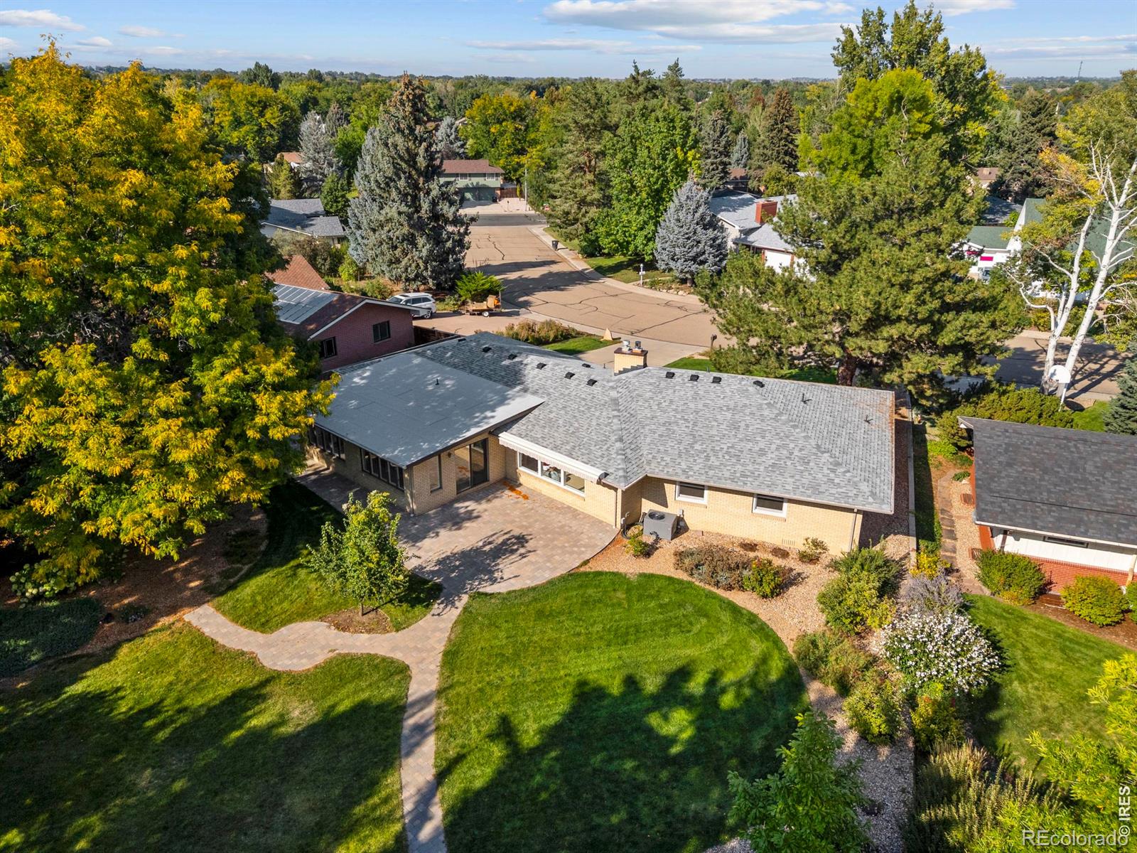 2739 Grinnell Drive