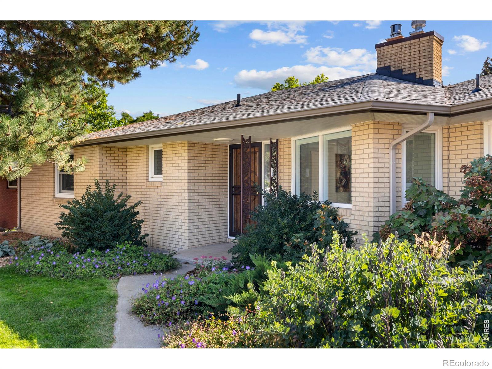 2739 Grinnell Drive