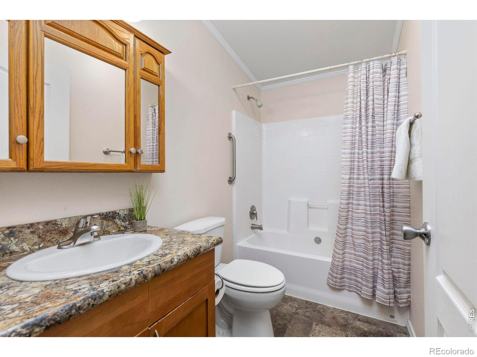 1221 Raven Place