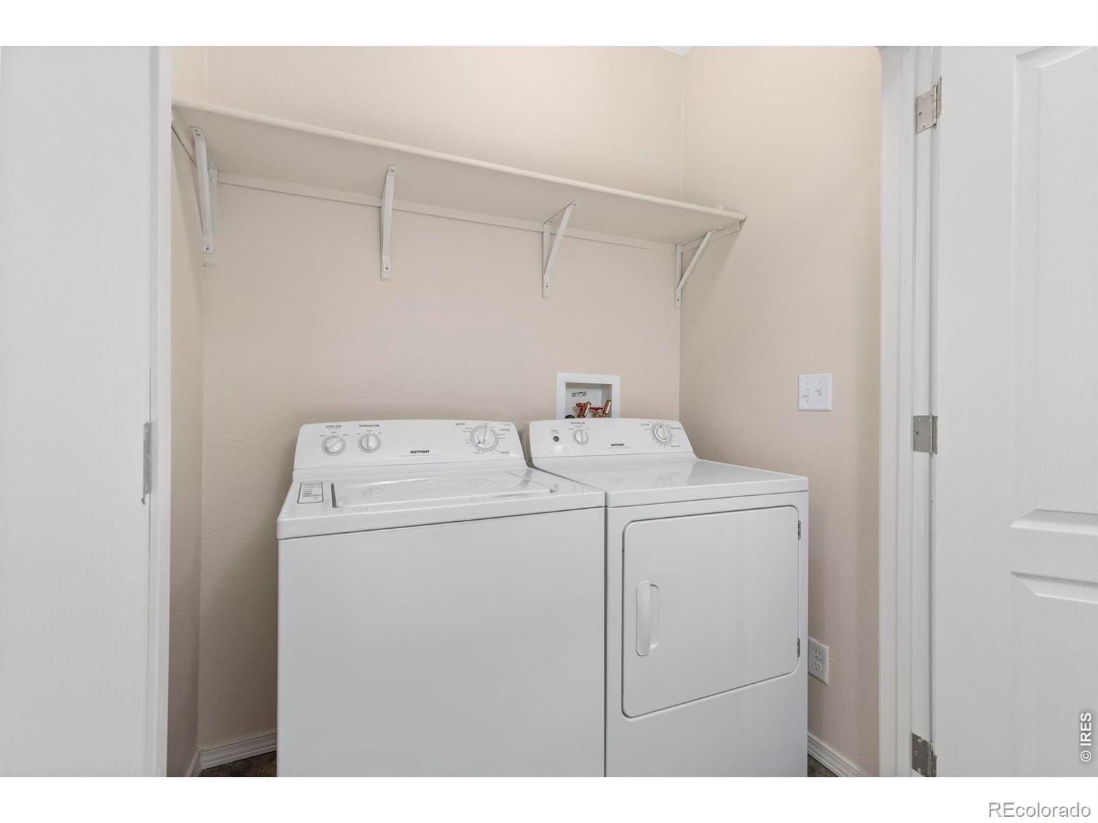 1221 Raven Place