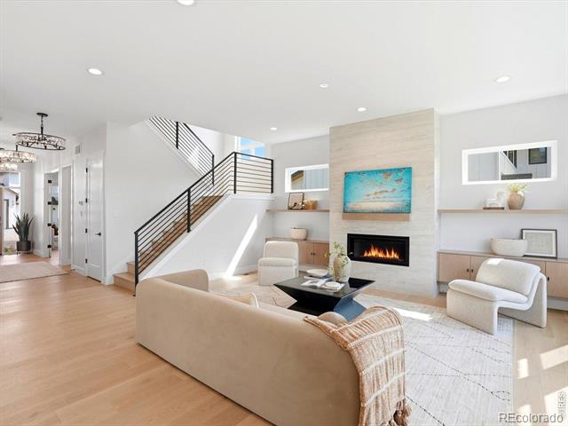 936 Sunflower Street