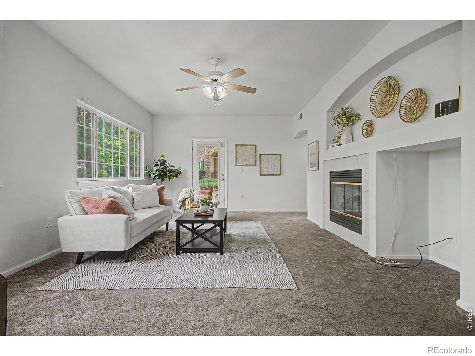 1703 Whitehall Drive Unit: 4F