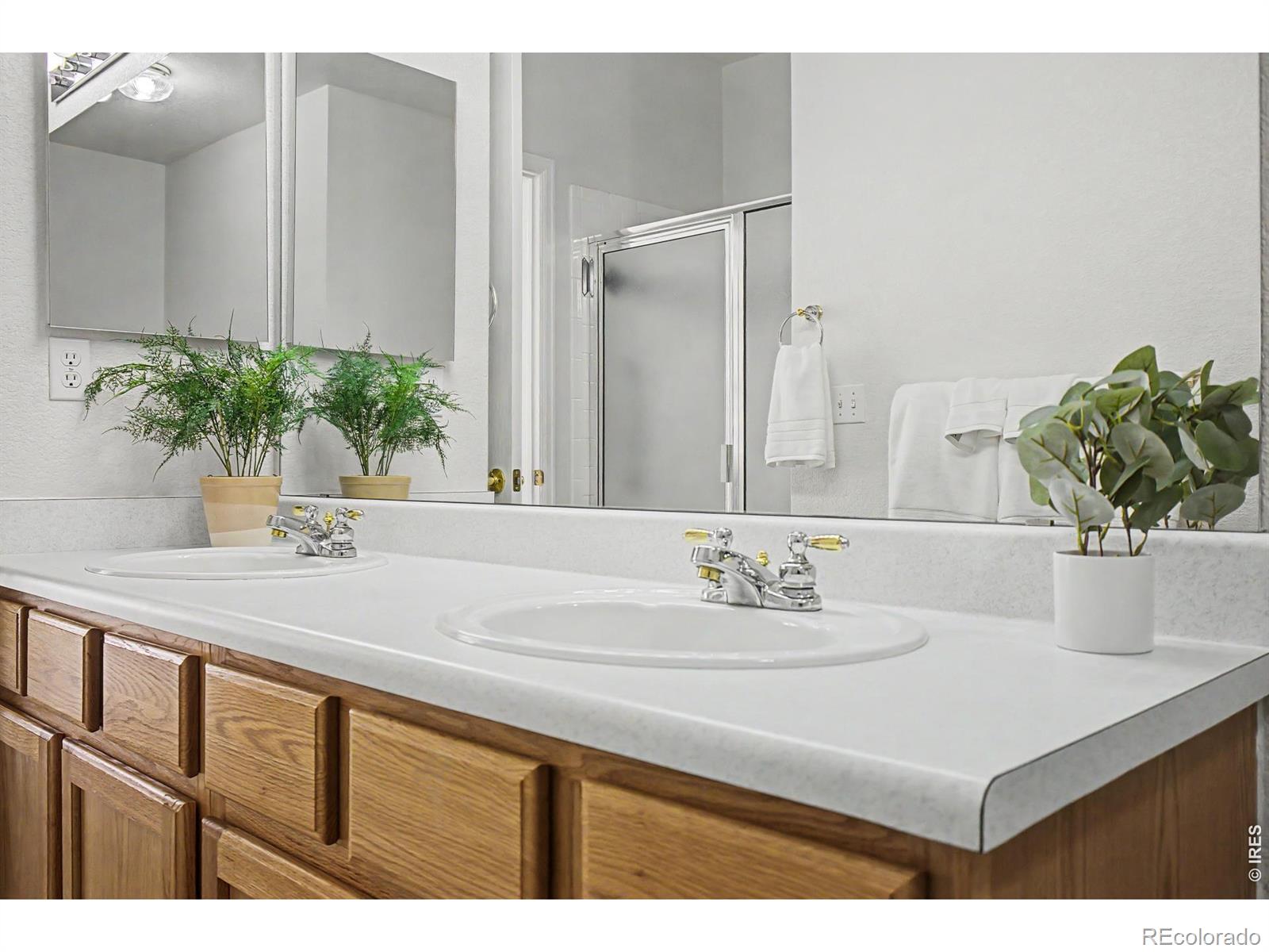 1703 Whitehall Drive Unit: 4F