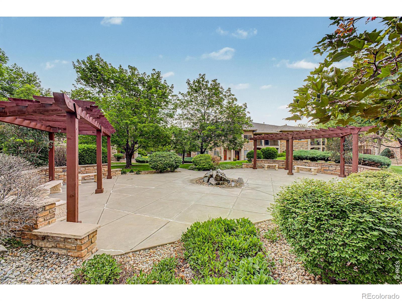 1703 Whitehall Drive Unit: 4F