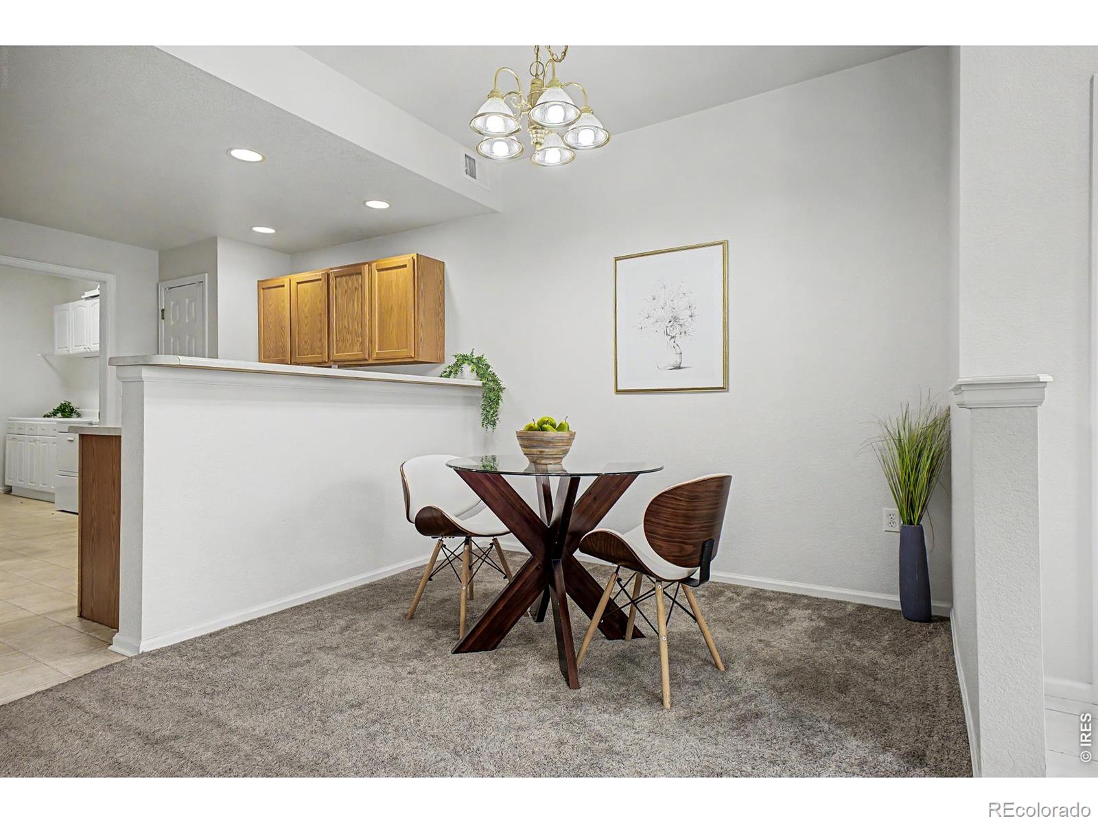 1703 Whitehall Drive Unit: 4F