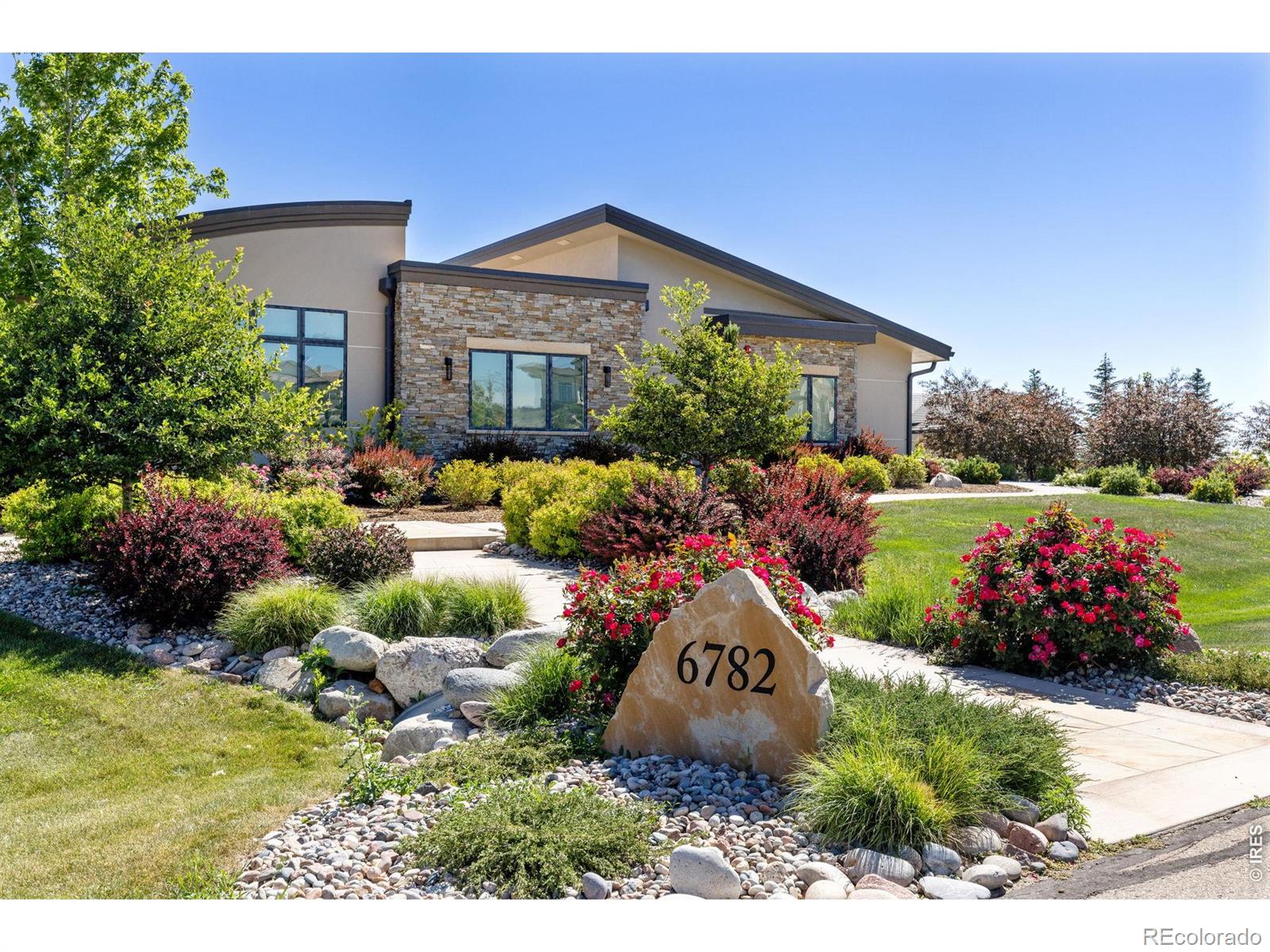 6782 Niwot Hills Drive