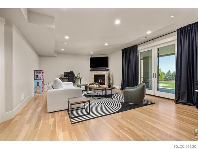6782 Niwot Hills Drive