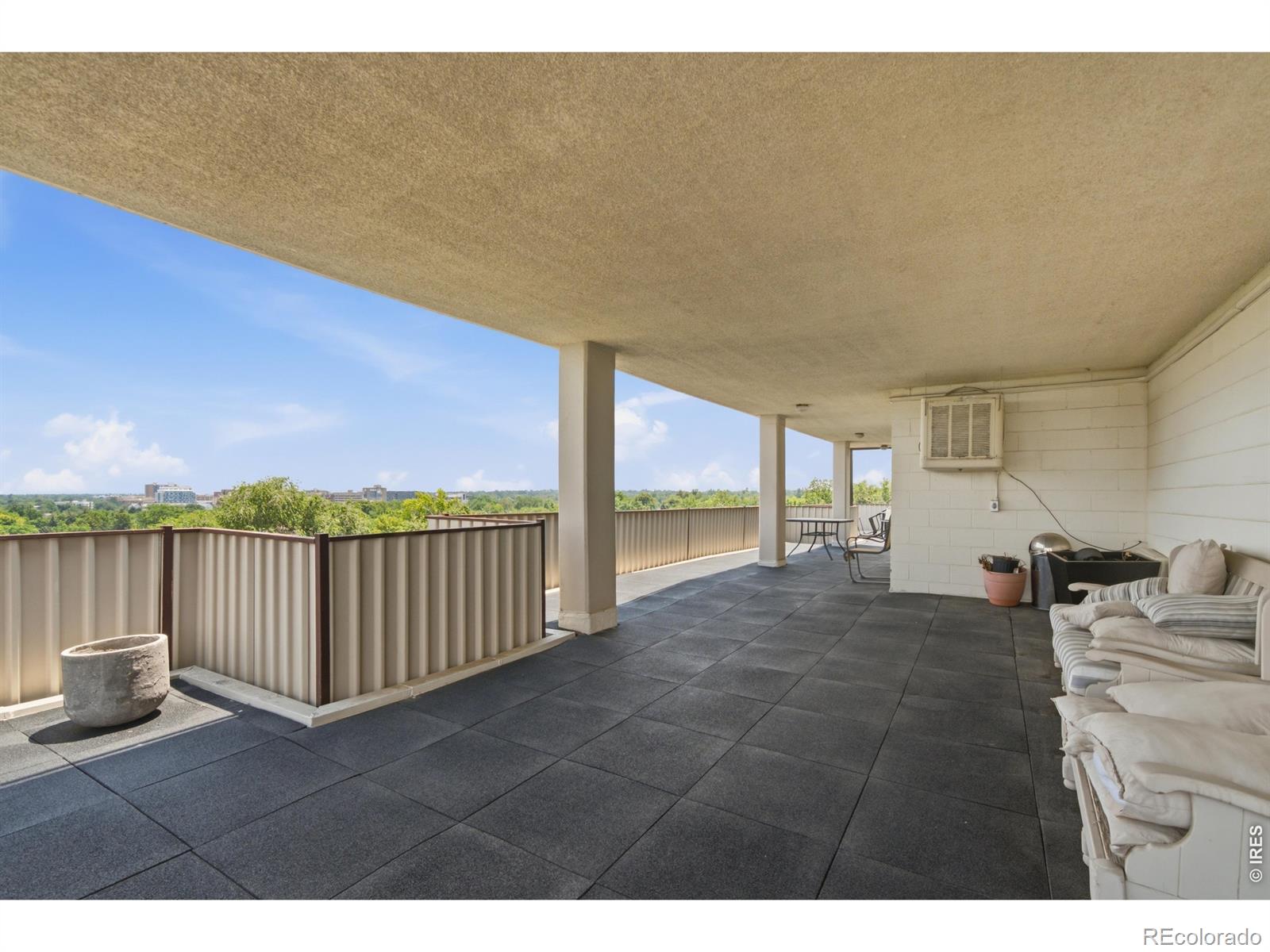 1313 Steele Street Unit: 606