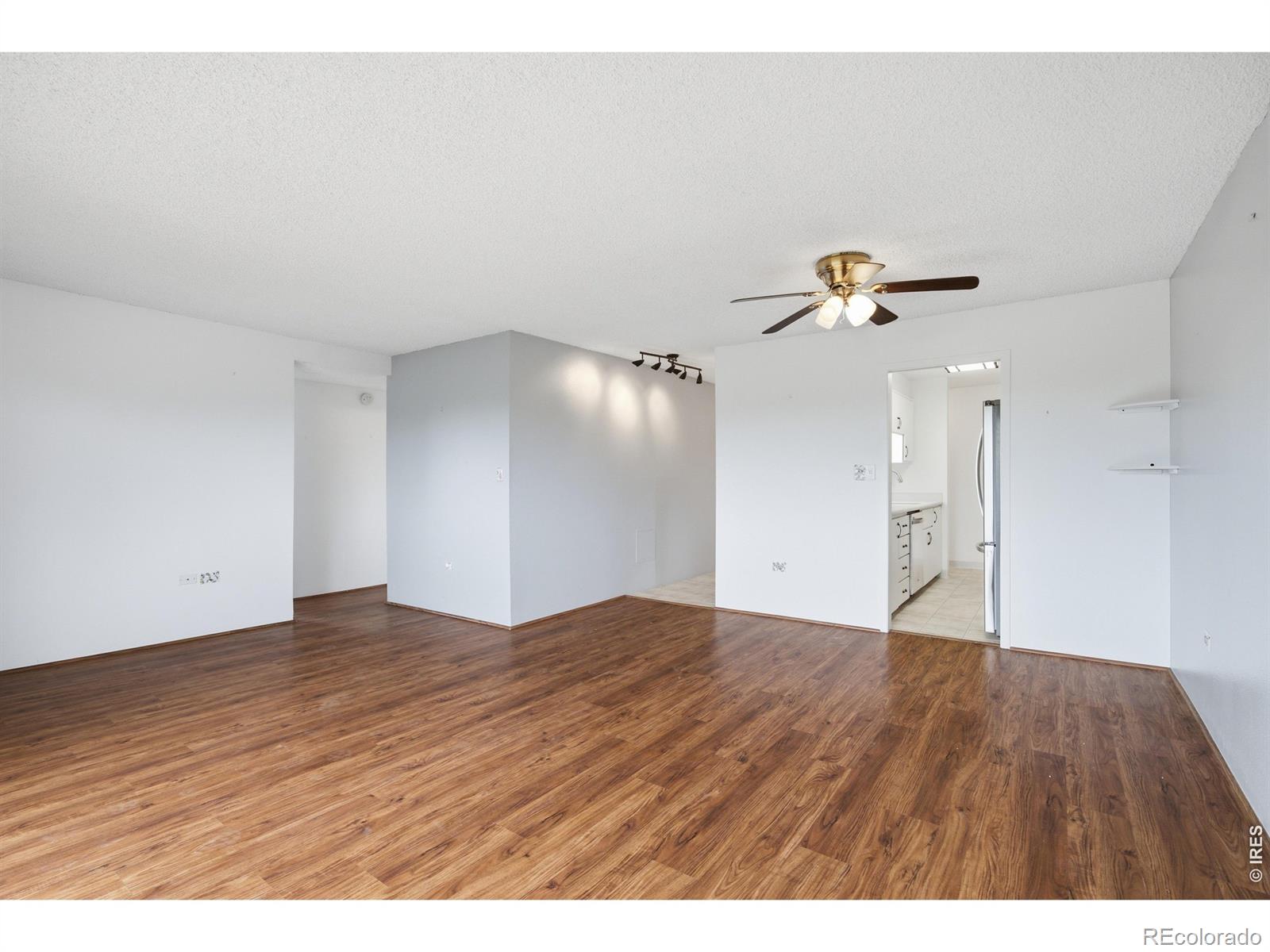 1313 Steele Street Unit: 606