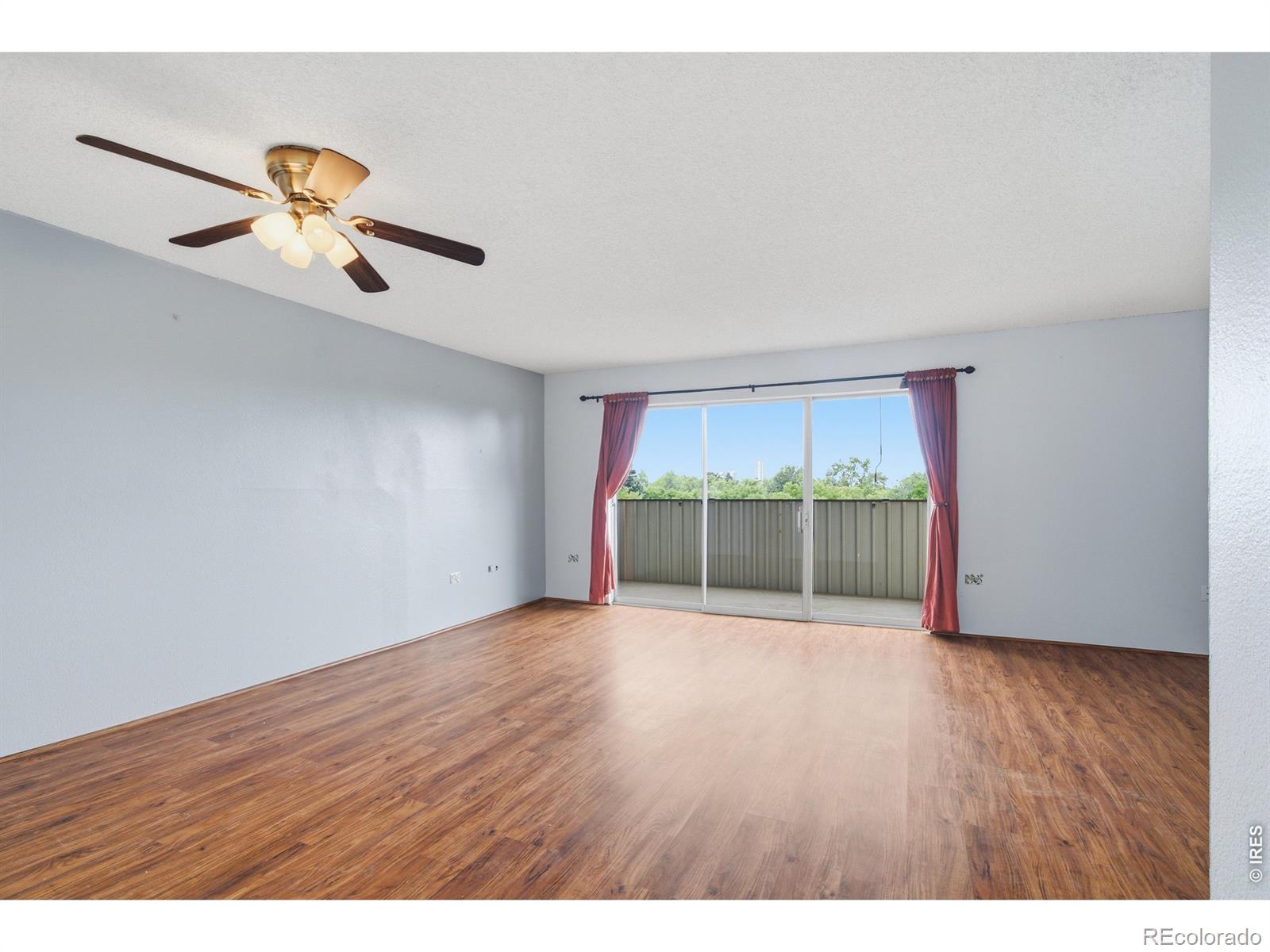 1313 Steele Street Unit: 606