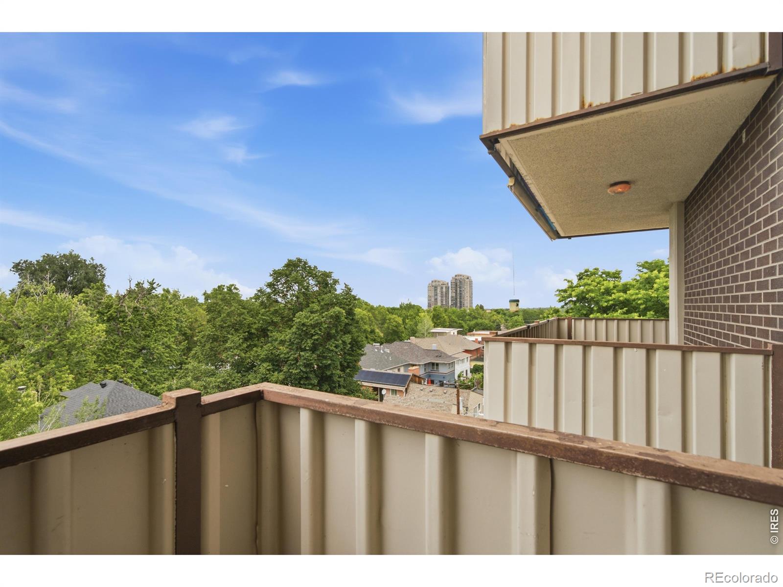 1313 Steele Street Unit: 606